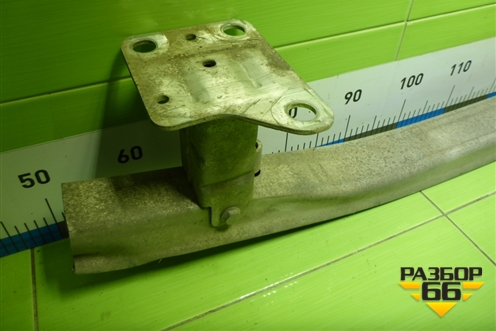 Усилитель переднего бампера для Renault Megane 2 с 2002-2009г (Меган)