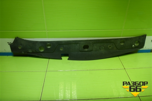 Накладка декоративная на переднюю панель (8200116717) для Renault Megane 2 с 2002-2009г (Меган)