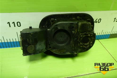 Лючок бензобака для Renault Megane 2 с 2002-2009г (Меган)