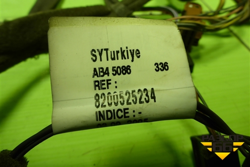 Проводка двери передней левой (8200525234) для Renault Megane 2 с 2002-2009г (Меган)