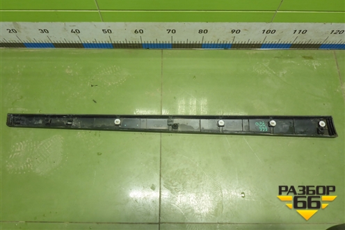 Накладка двери передней правой (Cross) (8450031024) для VAZ Vesta/Веста с 2015г