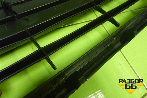 Решетка радиатора (до 2019г нижняя часть под парктроник) (5311248160) для Lexus RX 350 c 2015г (РХ)