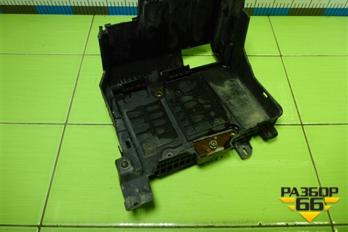 Площадка под аккумулятор (8200467409) для Renault Megane 2 с 2002-2009г (Меган)