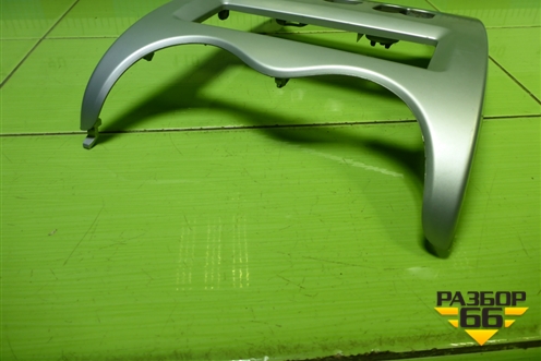 Накладка на торпедо (центральная после 2009г) (682604286R) для Renault Logan с 2004-2015г (Логан)