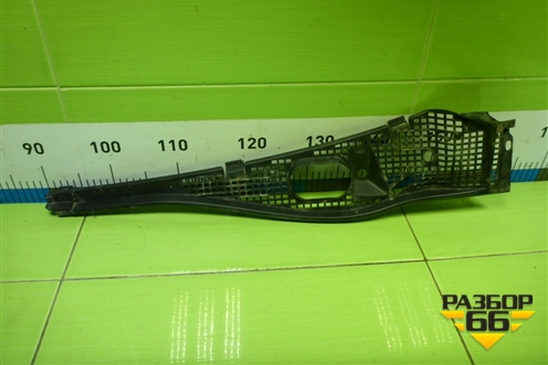 Решетка стеклоочистителей правая (8200294316) для Renault Logan с 2004-2015г (Логан)