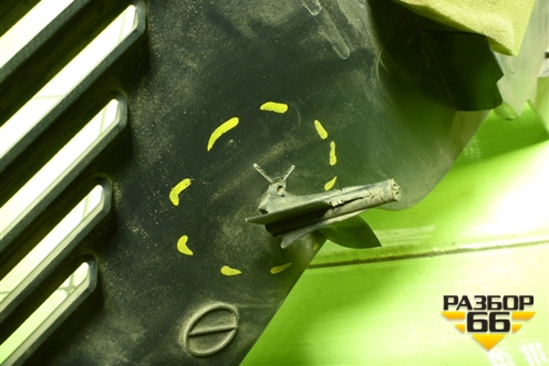 Обшивка стойки задняя верхняя правая (8200212991) для Renault Logan с 2004-2015г (Логан)