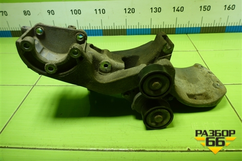 Кронштейн генератора (1.6л K7M710) (8200941114) для Renault Logan с 2004-2015г (Логан)