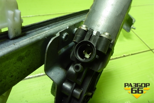 Стеклоподъёмник электрический передний левый (с моторчиком) для Renault Logan с 2004-2015г (Логан)