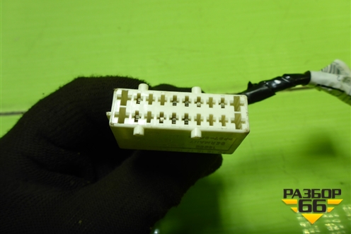 Проводка двери передней левой (241257044R) для Renault Logan с 2004-2015г (Логан)