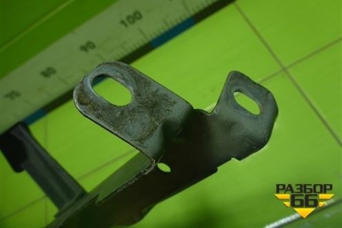 Кронштейн переднего крыла левый (8K0821135C) для Audi A4 (В8) с 2007-2015г (А4)