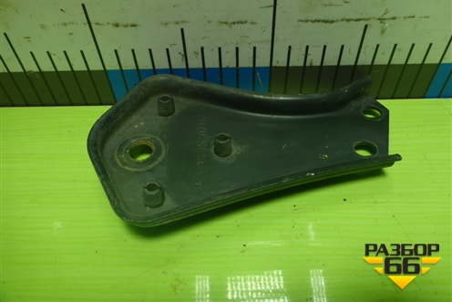 Кронштейн задней балки правый (A2043520246) для Mercedes Benz E-Klass C207 (купе) с 2009г (Е Купе)