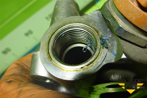 Рейка топливная рампа (1.4л CAXA) для Skoda Yeti с 2009г (Етти)