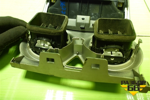 Накладка на торпедо (центральная) (13205164) для Opel Corsa D с 2006-2014г (Корса Д)