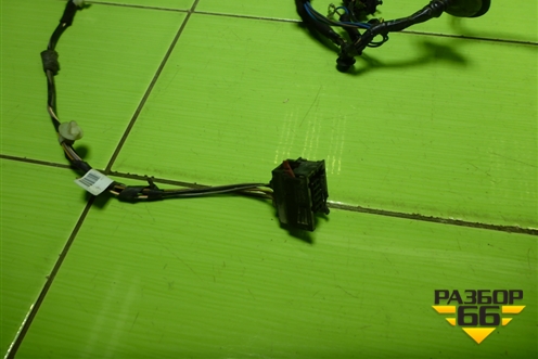 Проводка двери передней левой (3-х дверный кузов) (13221951) для Opel Corsa D с 2006-2014г (Корса Д)