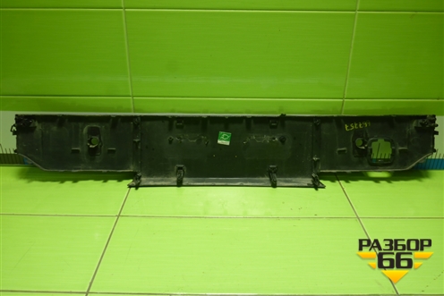 Накладка переднего бампера (под гос номер и парктроники) (602000400AA) для Chery Tiggo 8 с 2018г (Тиго 8)