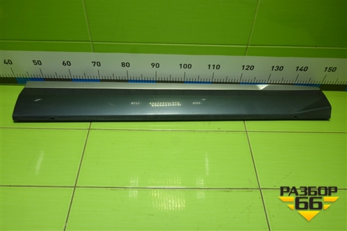 Накладка двери передней правой (8889688743) для Geely Monjaro с 2021г (Монджаро)