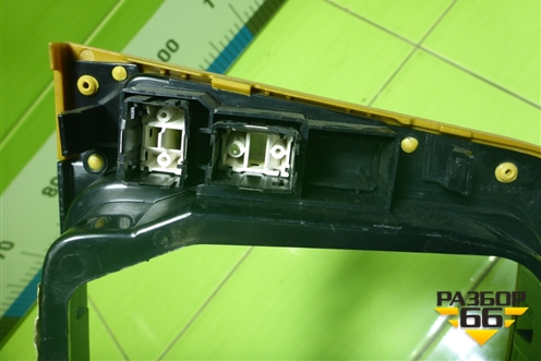 Накладка внутренняя (на кулису) (3C0864263) для Volkswagen Passat (B6) с 2005-2010г (Пассат Б6)