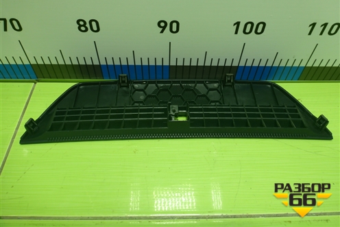 Дефлектор воздушный (обдув лобового стекла) (8E0819635E) для Audi A4 (В7) с 2004-2009г (А4)