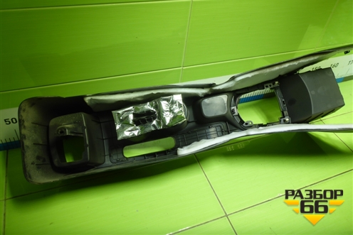 Консоль (846114L000RY) для Hyundai Solaris с 2010-2016г (Солярис)