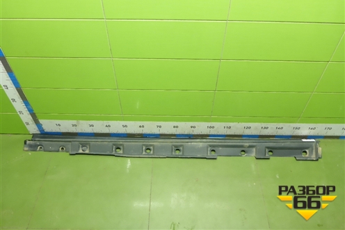 Накладка на порог наружная левая (7586042030) для Toyota Rav-4 с 2018г (Рав 4)