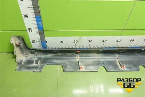 Накладка на порог наружная правая (X-Line) (87754H0500) для Kia Rio с 2017г (Рио 4)