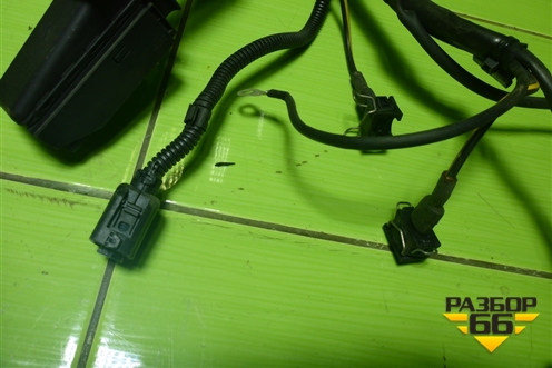 Проводка подкапотная (на двигатель) (A2711504233) для Mercedes Benz C-Klass W204 с 2007-2014г (Ц)