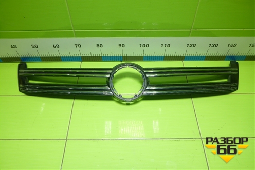 Накладка на решетку радиатора (5N0853655) для Volkswagen Tiguan с 2011-2016г (Тигуан)