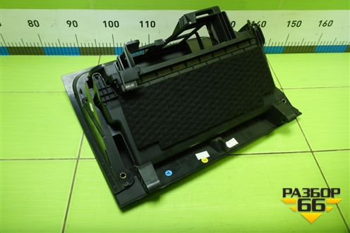 Бардачок (5EU857121) для Skoda Octavia (A7) с 2013г (Октавия)