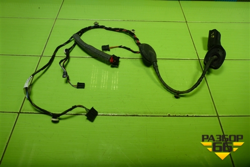 Проводка двери задней правой (5E0971694C) для Skoda Octavia (A7) с 2013г (Октавия)