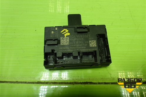 Блок комфорта (передний правый) (5Q4959592E) для Skoda Octavia (A7) с 2013г (Октавия)