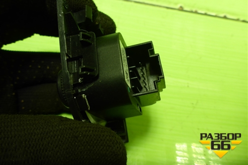 Переключатель регулировки зеркал (5E0959565C) для Skoda Octavia (A7) с 2013г (Октавия)