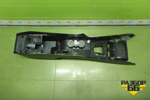 Подлокотник (5E1863241) для Skoda Octavia (A7) с 2013г (Октавия)