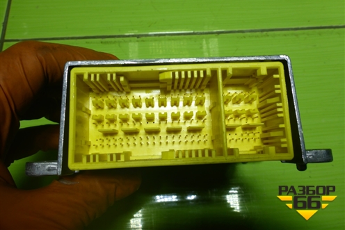 Блок управления AIR BAG (A2049012604) для Mercedes Benz C-Klass W204 с 2007-2014г (Ц)