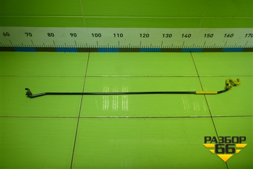 Держатель капота для Skoda Octavia (A7) с 2013г (Октавия)
