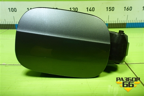 Лючок бензобака (5E0809702B) для Skoda Octavia (A7) с 2013г (Октавия)