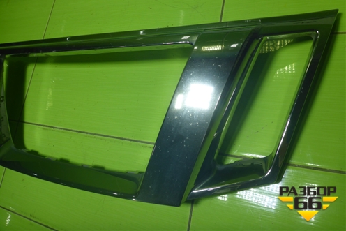Накладка на решетку радиатора (623828836R) для Nissan Terrano с 2014г (Терано)