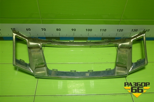 Накладка на решетку радиатора (623828836R) для Nissan Terrano с 2014г (Терано)