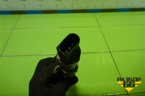 Рейка топливная рампа (1.4л CZD) (04E133320D) для Skoda Octavia (A7) с 2013г (Октавия)