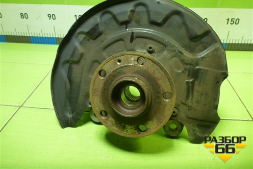 Кулак поворотный передний левый для Skoda Octavia (A7) с 2013г (Октавия)