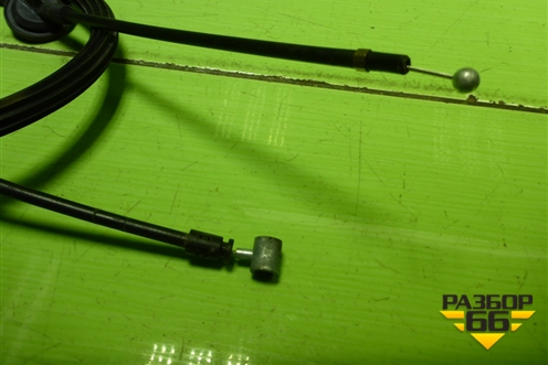 Трос открывания капота (5E0823535B) для Skoda Octavia (A7) с 2013г (Октавия)