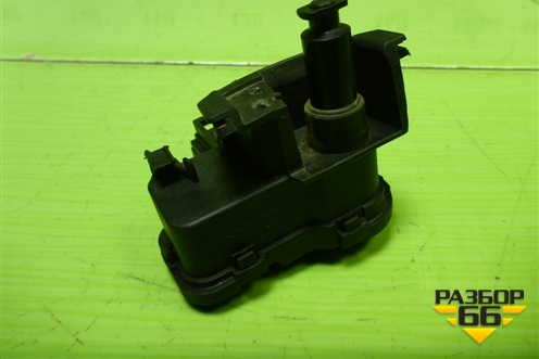 Активатор лючка бензобака (7P0810773D) для Skoda Octavia (A7) с 2013г (Октавия)