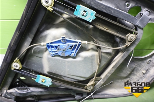 Стеклоподъёмник электрический задний правый (без моторчика) (7L0839354F) для Volkswagen Touareg c 2002-2010г (Туарег)