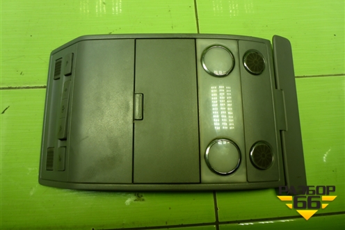 Плафон салонный передний (не под люк) (7L0868403) для Volkswagen Touareg c 2002-2010г (Туарег)