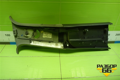 Обшивка стойки центральная левая (7L6867239) для Volkswagen Touareg c 2002-2010г (Туарег)
