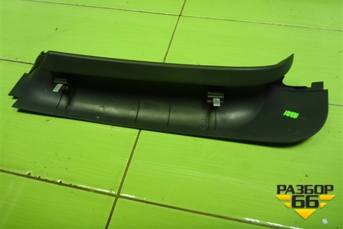 Обшивка двери багажника (левая) (7L6867671C) для Volkswagen Touareg c 2002-2010г (Туарег)