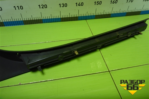 Накладка порога внутренняя правая (7L0853370) для Volkswagen Touareg c 2002-2010г (Туарег)