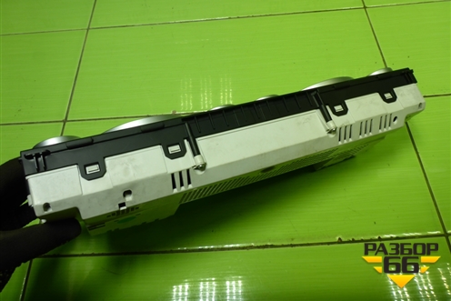 Щиток приборов АКПП (7L6920871K) для Volkswagen Touareg c 2002-2010г (Туарег)