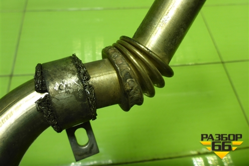 Трубка рециркуляции выхлопных газов (2.5л BAC) для Volkswagen Touareg c 2002-2010г (Туарег)