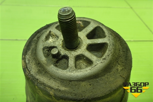 Опора двигателя (7L6199131) для Volkswagen Touareg c 2002-2010г (Туарег)