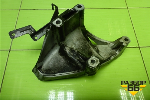 Кронштейн двигателя левый (070199307A) для Volkswagen Touareg c 2002-2010г (Туарег)